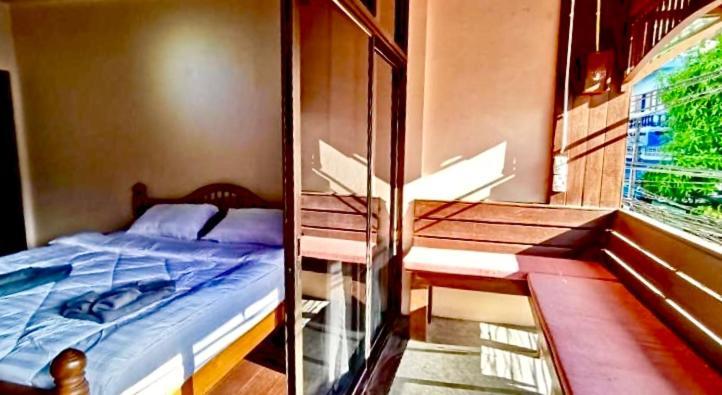 Madera House Chiang Mai Hotel ภายนอก รูปภาพ