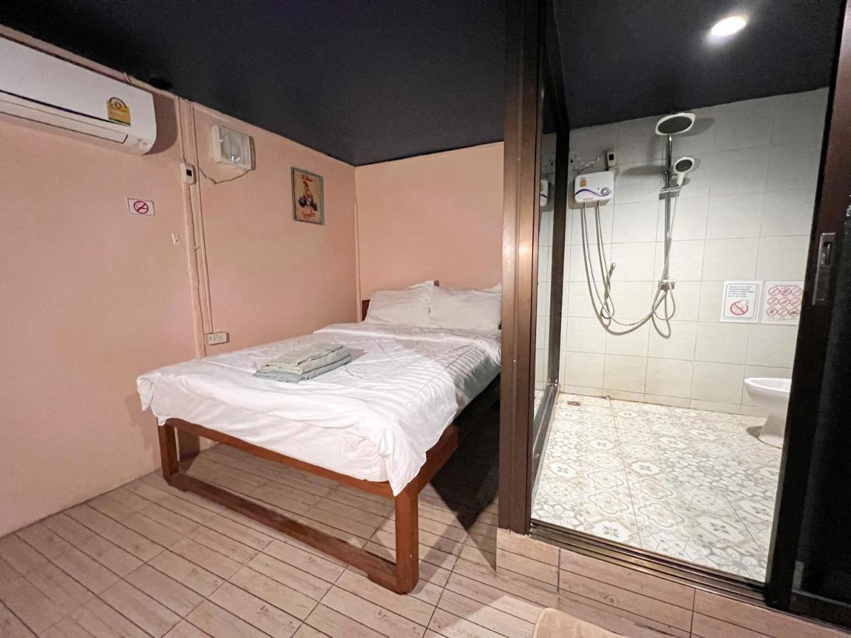 Madera House Chiang Mai Hotel ภายนอก รูปภาพ